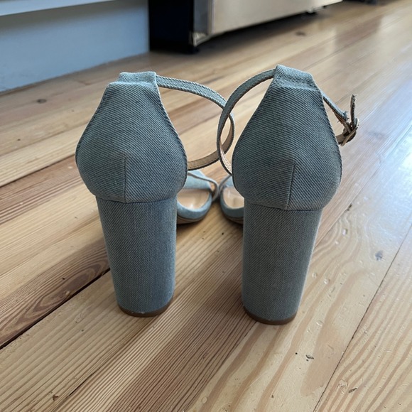 Charlotte Russe Light Wash Denim Block Heel Sandals Ankle Strap Blue Womens 10 - Picture 4 of 7